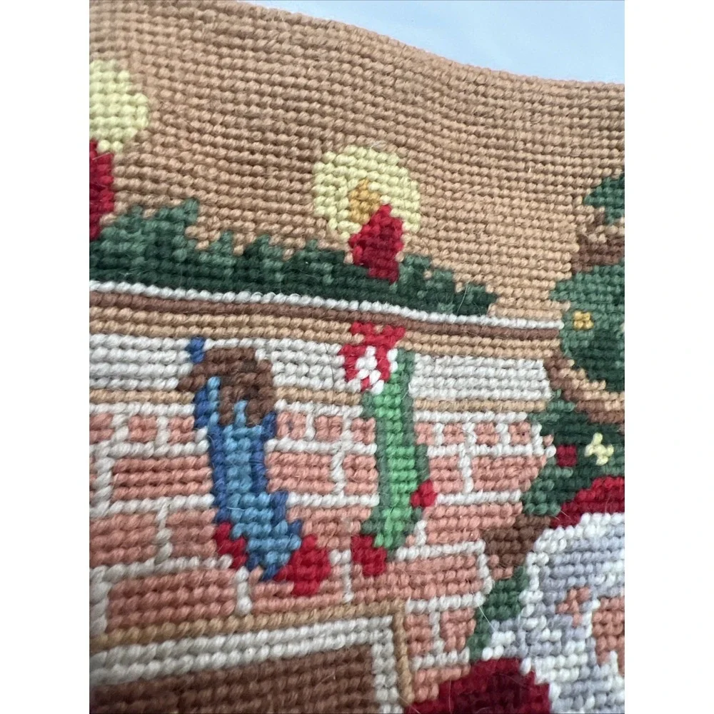 CHRISTMAS NEEDLEPOINT SANTA‎ 18